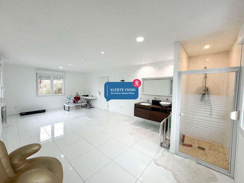 Maison - 165 m² - 6 pièces