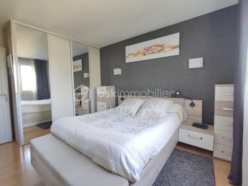 Maison traditionnelle - 104 m² - 5 pièces