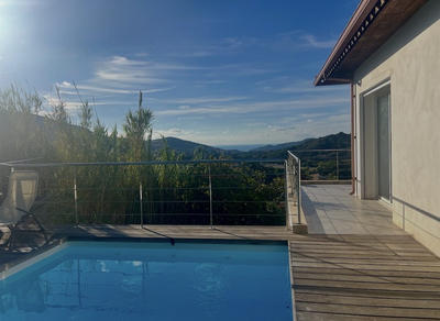 Villa - 179 m² - 7 pièces