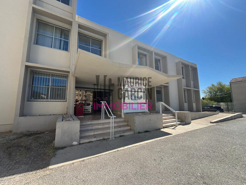 Bureau - 201 m² - 7 pièces