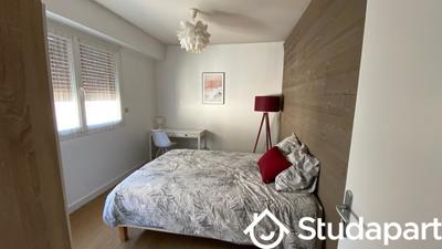 Chambre - 10 m² - 1 pièce