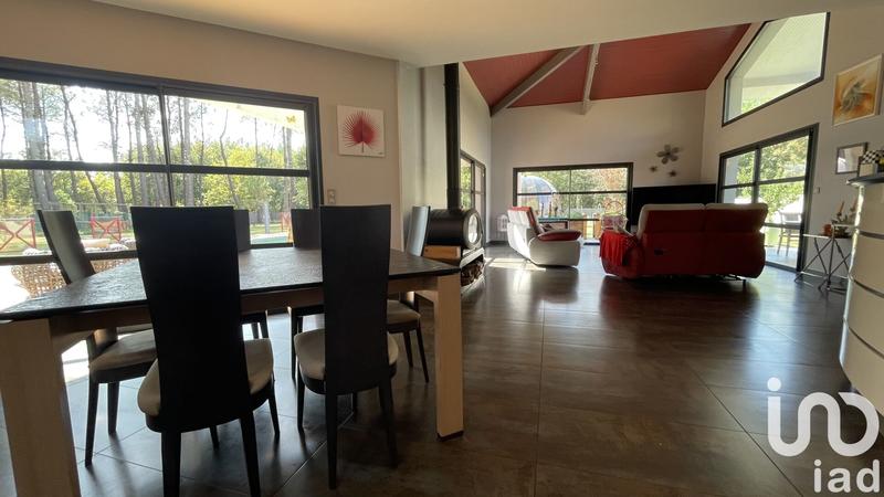 Maison de maîtres - 260 m² - 7 pièces