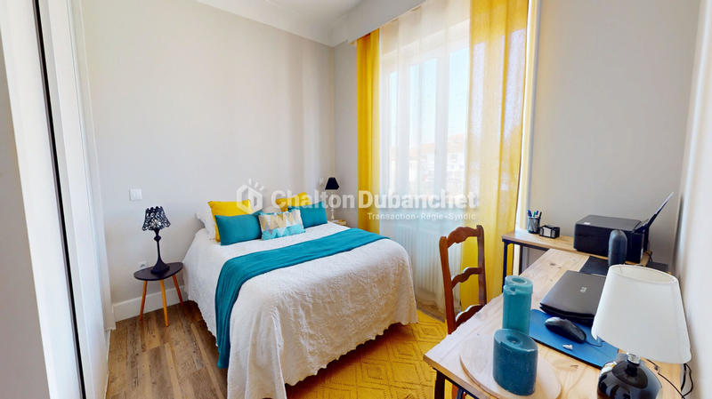 Maison - 167 m² - 6 pièces