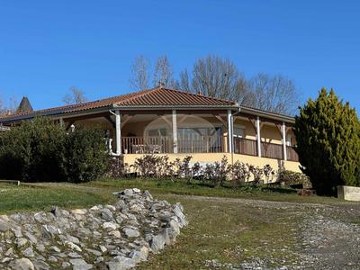 Maison - 145 m² - 7 pièces