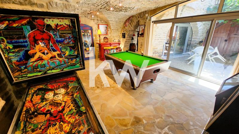 Maison - 150 m² - 5 pièces