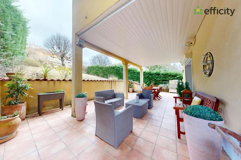 Maison - 144 m² - 5 pièces