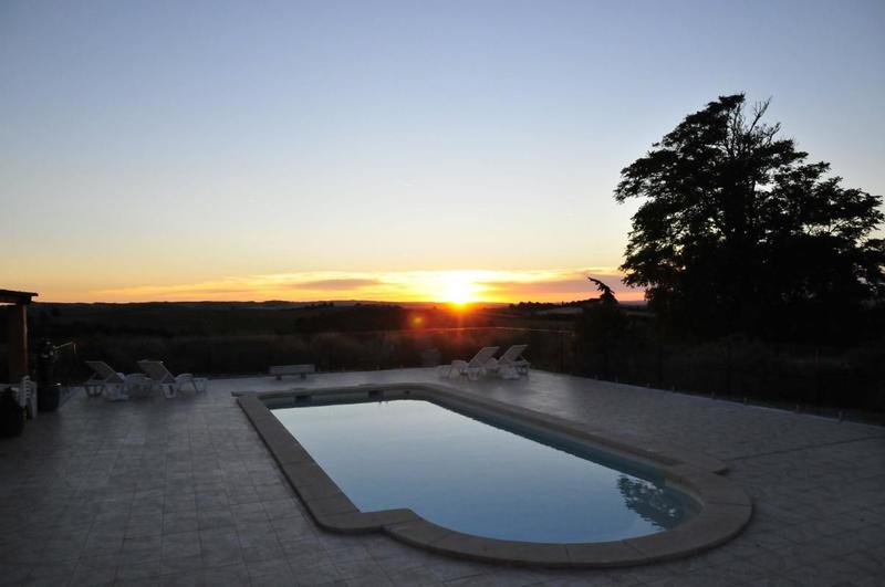 Maison - 575 m² - 30 pièces