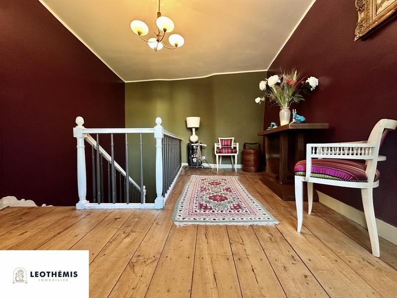 Maison - 362 m² - 14 pièces