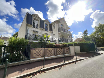 Appartement - 85 m² - 3 pièces