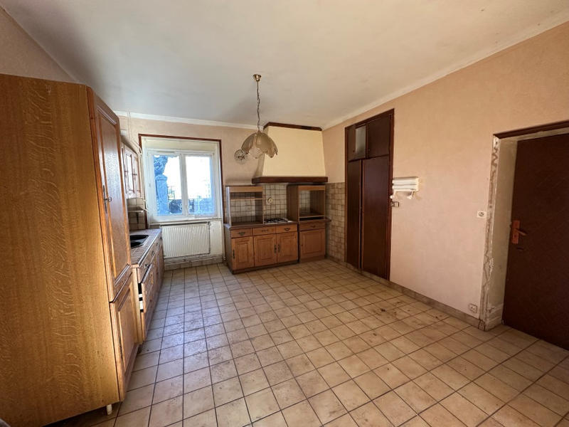 Maison - 165 m² - 10 pièces