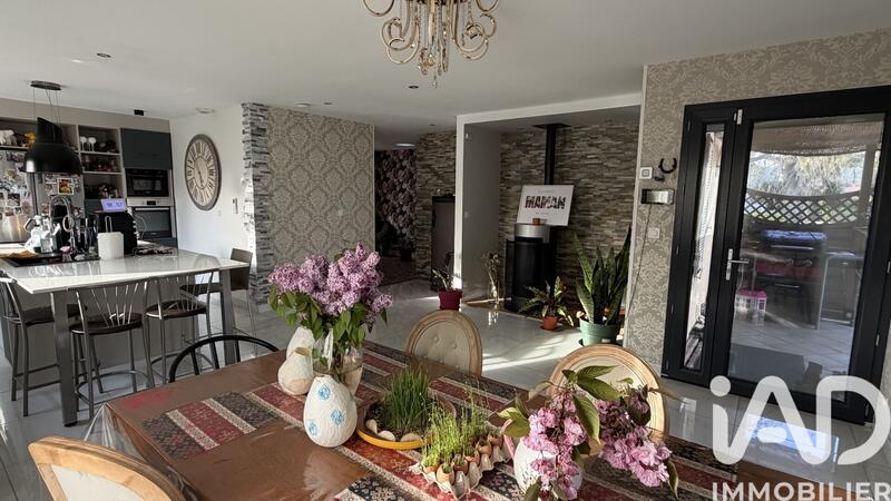 Maison - 155 m² - 7 pièces