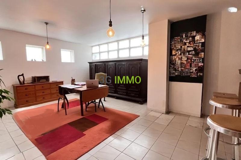 Maison - 224 m² - 8 pièces