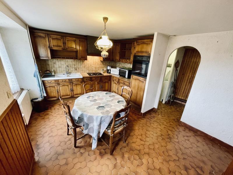 Maison traditionnelle - 95 m² - 5 pièces
