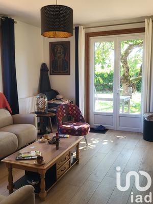 Maison de ville - 261 m² - 12 pièces