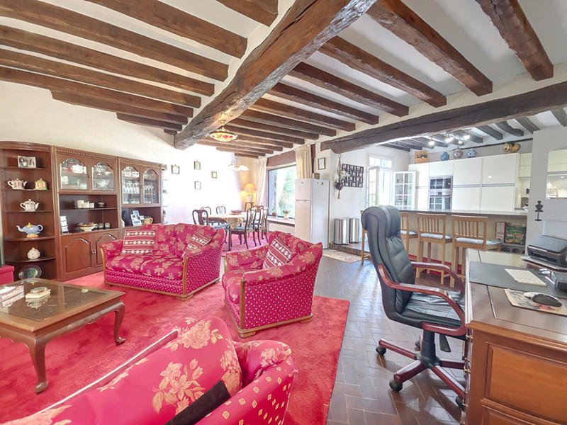 Maison - 261 m² - 11 pièces