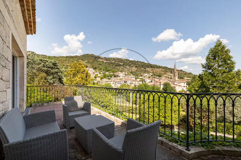 Demeure - 522 m² - 10 pièces