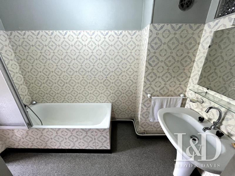 Maison ancienne - 199 m² - 7 pièces