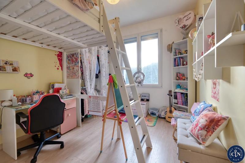 Maison - 101 m² - 4 pièces