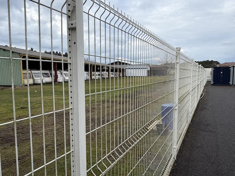 Entrepôt - 5 415 m²