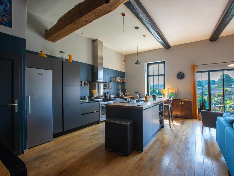 Maison - 200 m² - 6 pièces