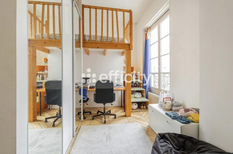 Appartement - 202 m² - 9 pièces