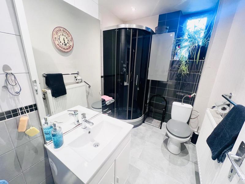 Appartement - 126 m² - 5 pièces