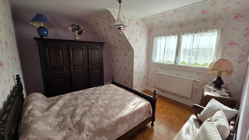 Maison traditionnelle - 105 m² - 5 pièces