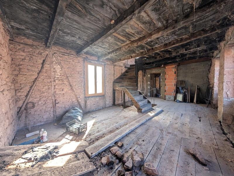 Maison ancienne - 170 m² - 6 pièces