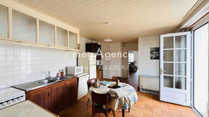 Maison traditionnelle - 163 m² - 8 pièces