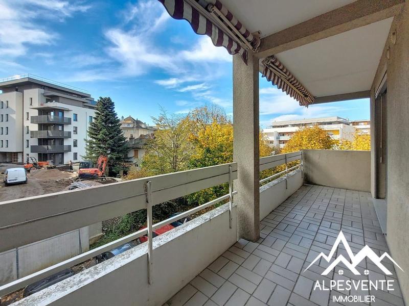 Appartement - 75 m² - 3 pièces