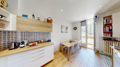 Appartement - 99 m² - 4 pièces