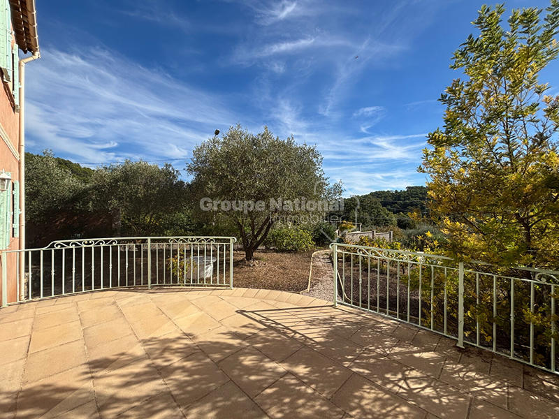 Villa - 168 m² - 6 pièces