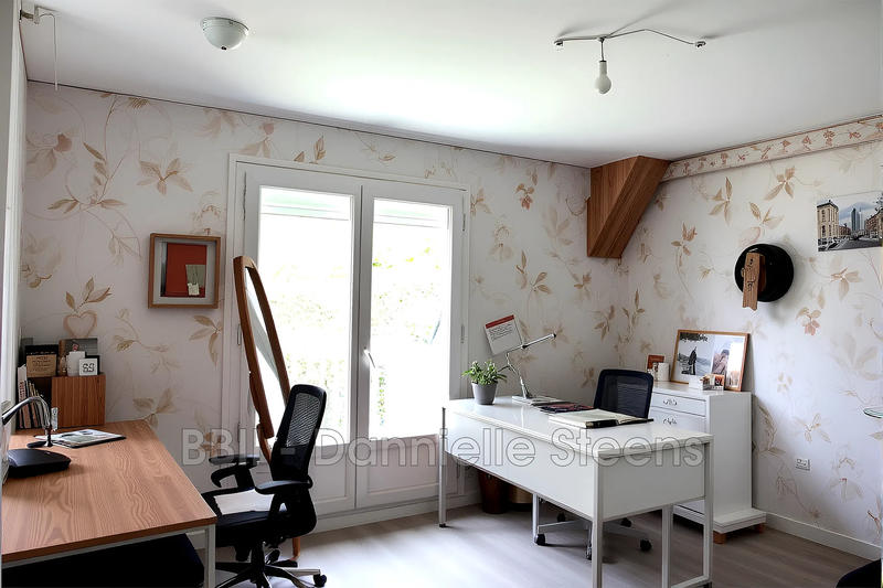 Maison - 340 m² - 12 pièces