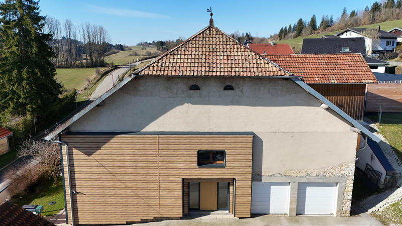 Maison - 254 m² - 7 pièces