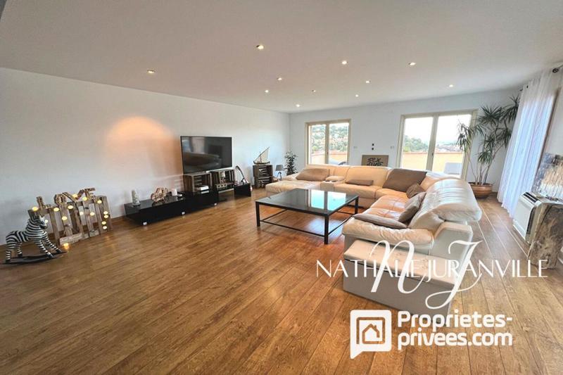 Villa - 188 m² - 6 pièces