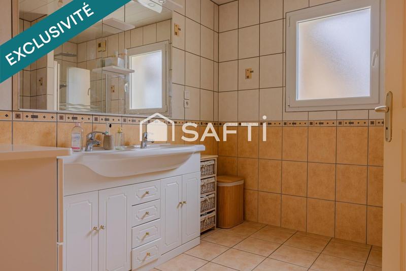 Maison - 205 m² - 8 pièces