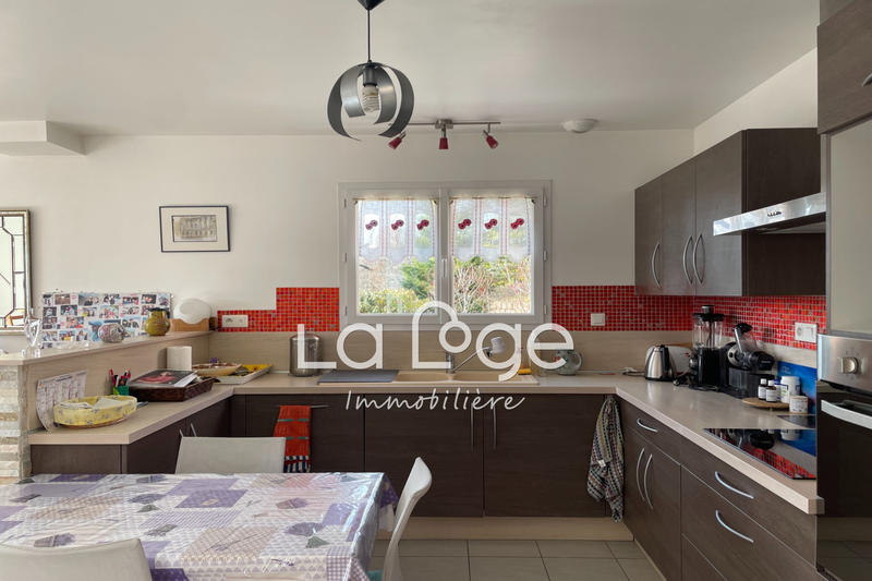 Maison - 94 m² - 4 pièces