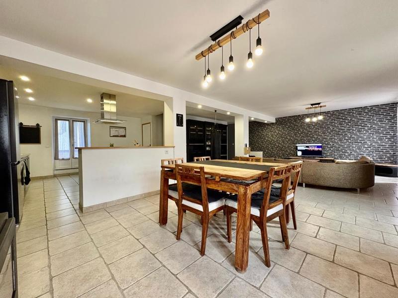 Maison - 156 m² - 4 pièces