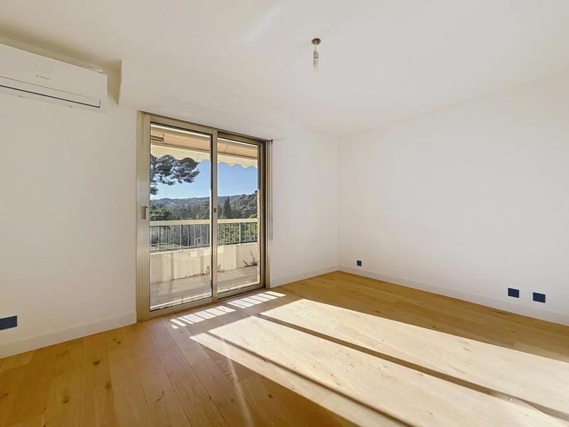 Appartement - 83 m² - 3 pièces