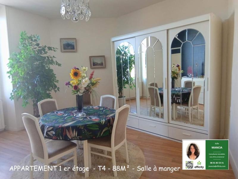 Maison - 295 m² - 10 pièces