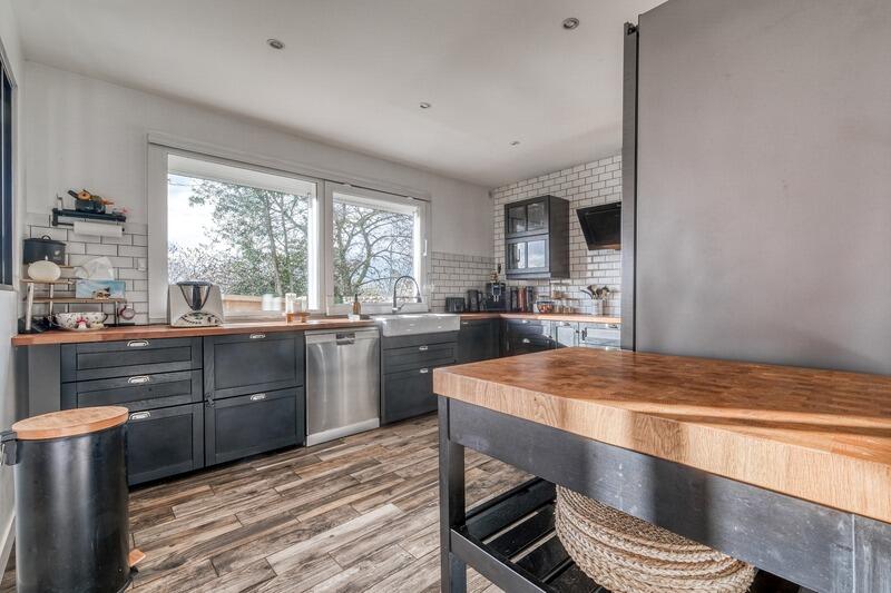 Maison - 85 m² - 4 pièces