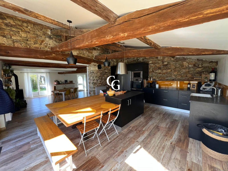 Maison ancienne - 200 m² - 8 pièces