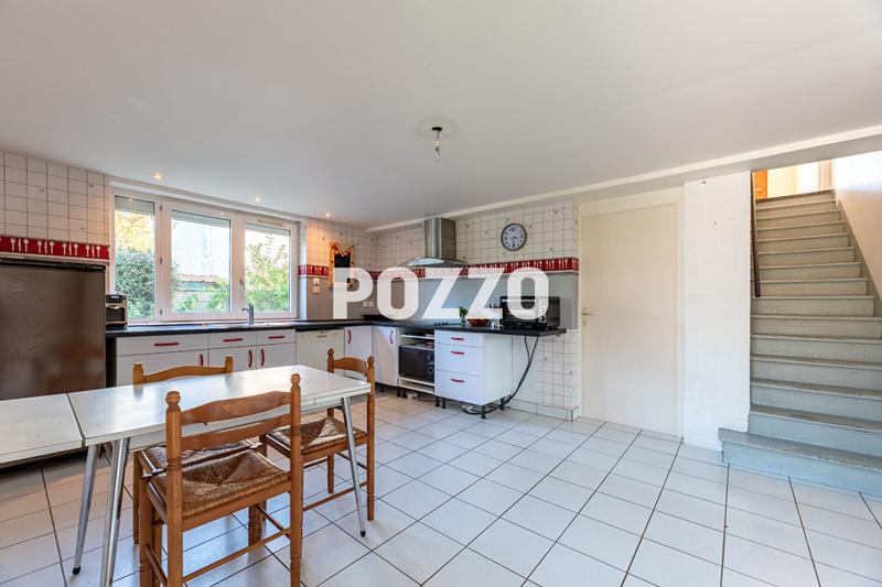 Maison - 152 m² - 7 pièces