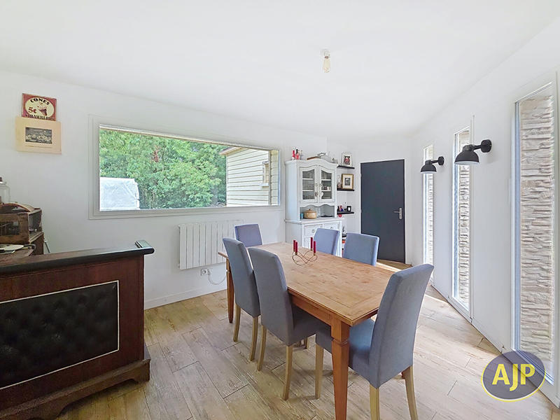 Maison - 174 m² - 7 pièces