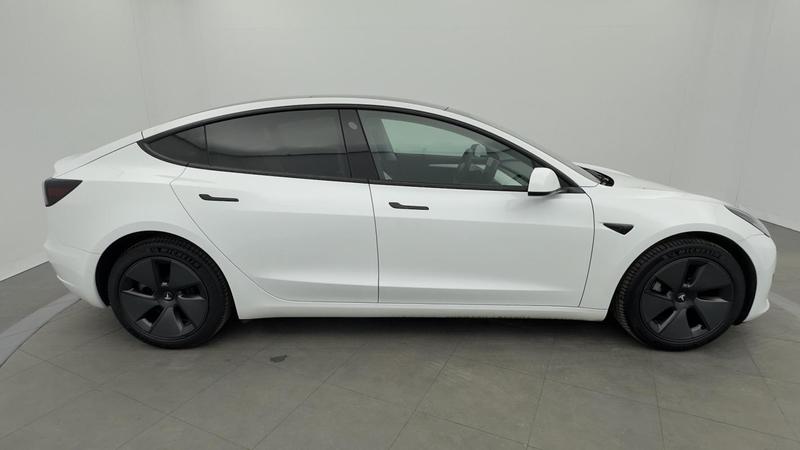 Tesla Model 3 Autonomie Standard Plus Rwd