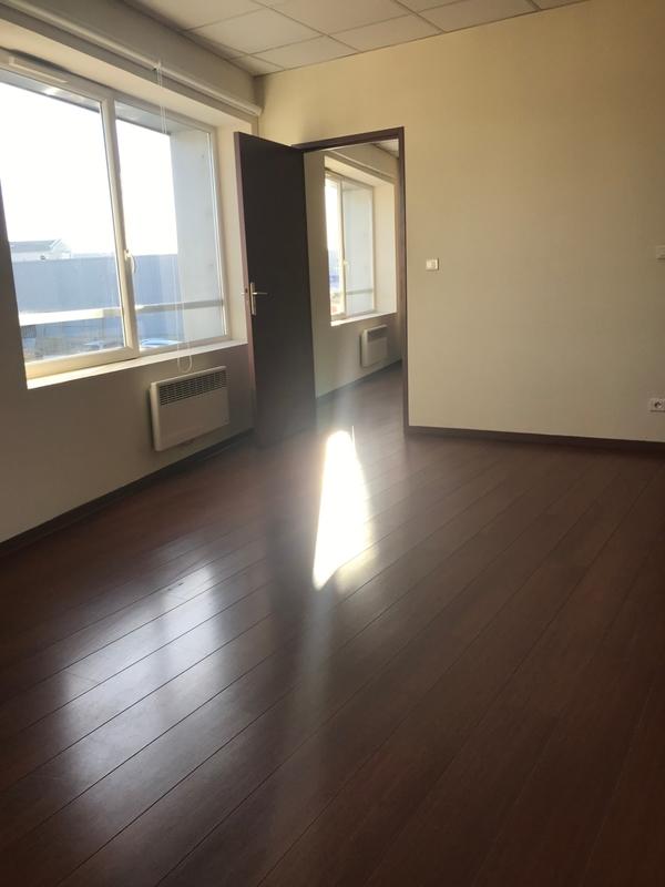 Bureau - 190 m² - 6 pièces