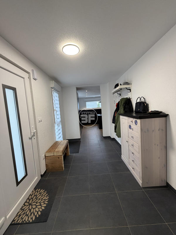Maison - 250 m² - 7 pièces