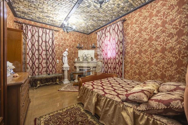 Villa - 370 m² - 8 pièces