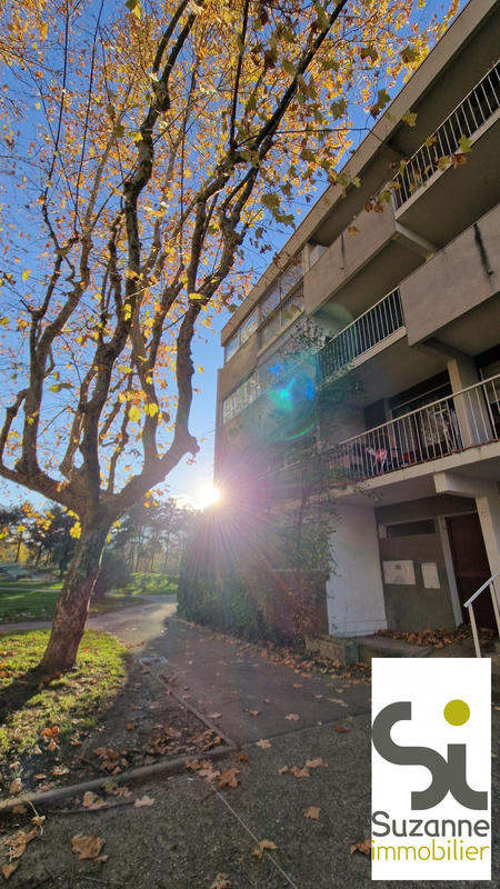 Appartement - 93 m² - 5 pièces