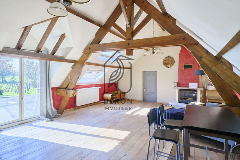 Maison - 274 m² - 5 pièces